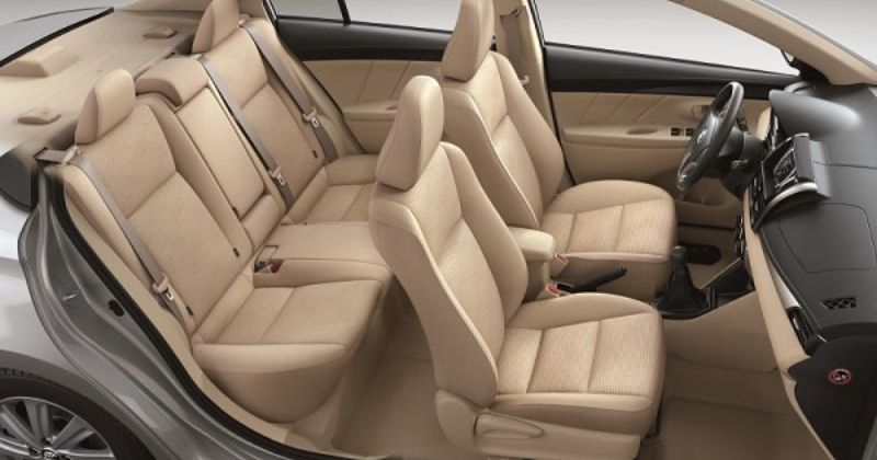 Cách tính đúng số người được phép ngồi trên xe 4 chỗ